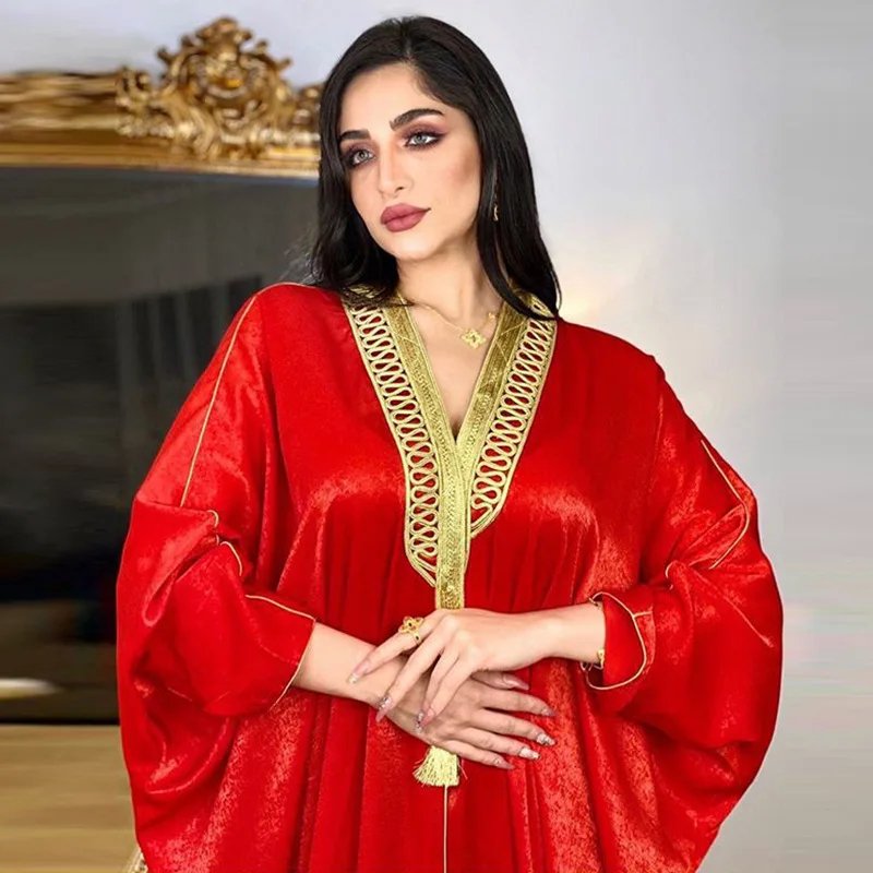 .Abaya Dubaï couleur-rouge-en Velours Français – Robe Orientale Batwing – Grossiste Istanbul Turquie